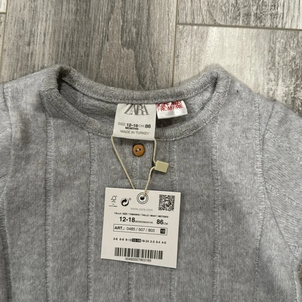 Zara round neck